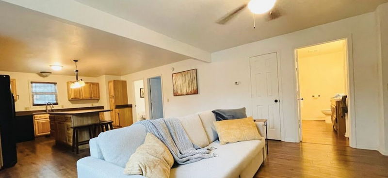 Inland Lakes Motel (Johnson Motel) - Web Listing